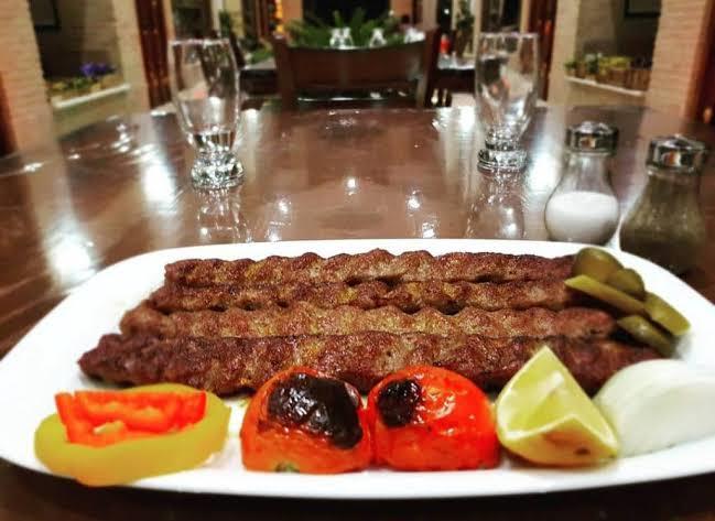 طرح رستوران بین راهی